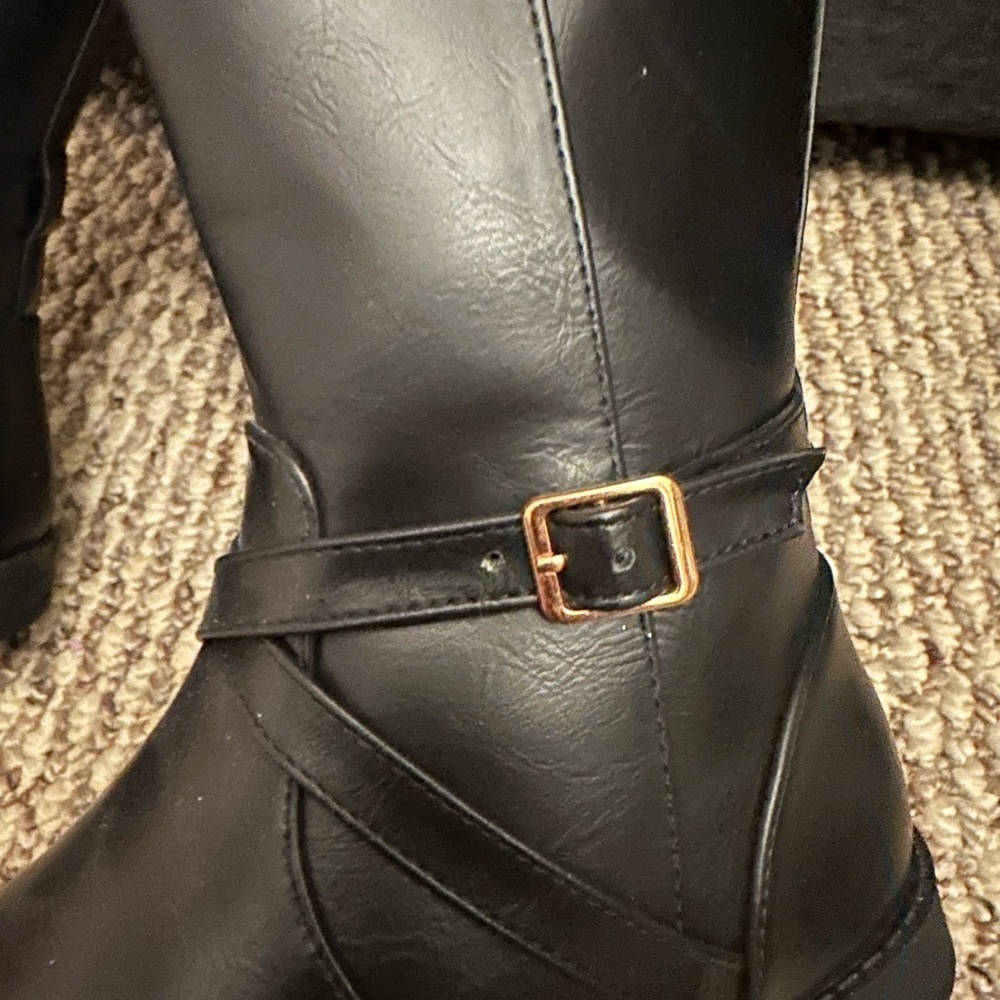 Children’s Place Black Riding Boots with Buckle Detail - Picture 5 of 7